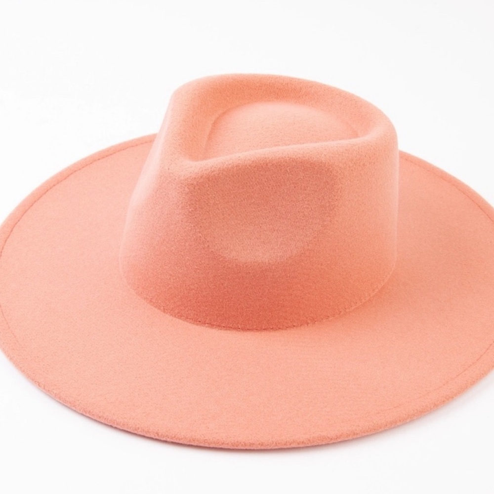 Flat and stiff brim felt Rancher hat